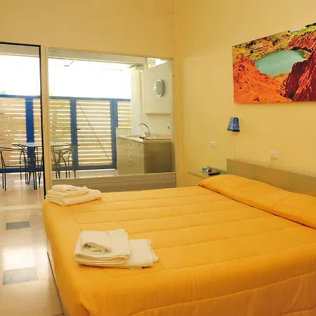 Bed & Breakfast Cala Dei Normanni - Sul Lungomare 3*