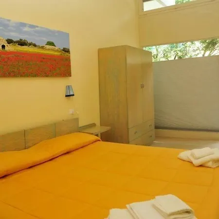 Bed and Breakfast Cala Dei Normanni - Sul Lungomare 3*