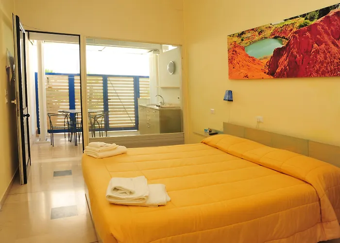 Bed and breakfast Cala Dei Normanni - Sul Lungomare 3*