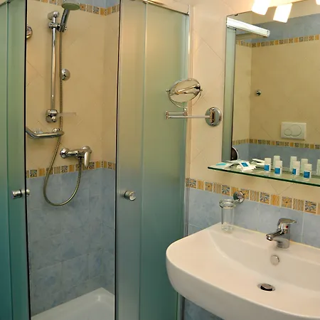 Cala Dei Normanni - Sul Lungomare