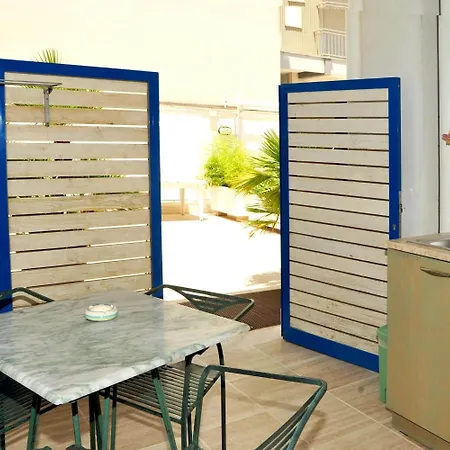 Cala Dei Normanni - Sul Lungomare