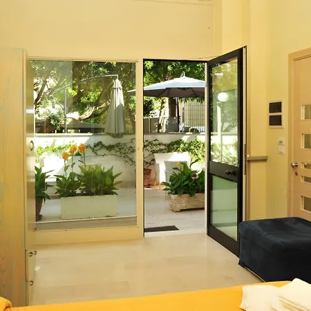 住宿加早餐酒店 Cala Dei Normanni - Sul Lungomare 3*