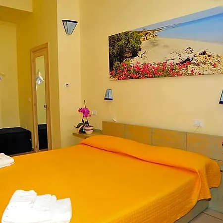 Cala Dei Normanni - Sul Lungomare 3*
