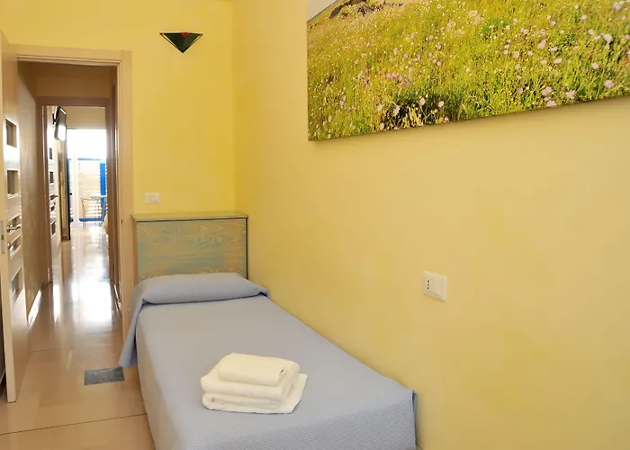 Cala Dei Normanni - Sul Lungomare