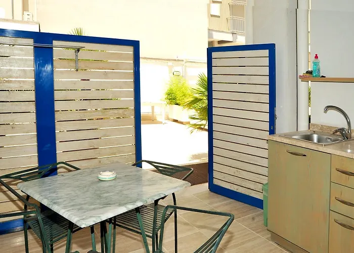 Cala Dei Normanni - Sul Lungomare 3*